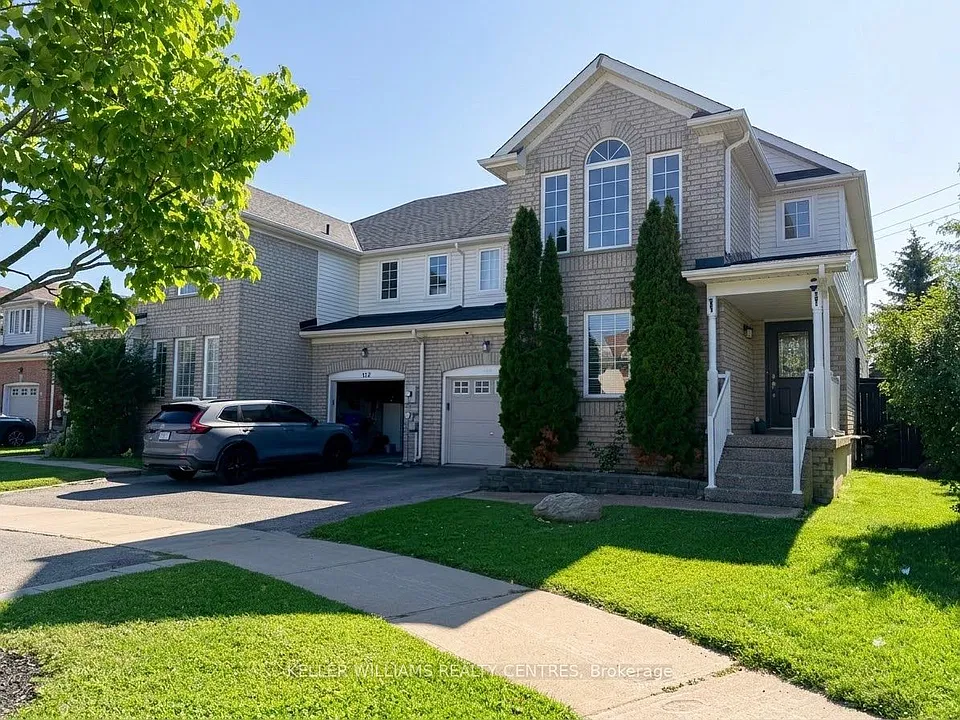 111 Bentley Cres