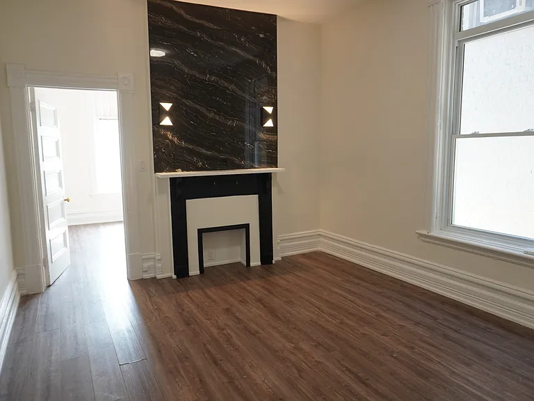 455 Besserer St — Photo 8