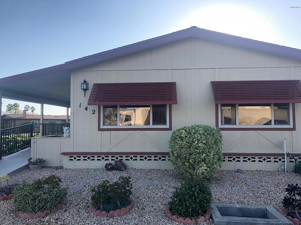 1st image of 142 Poinsettia Gardens Dr