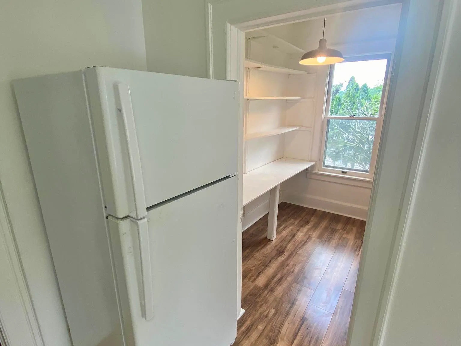 41 Grandview Ave — Photo 2