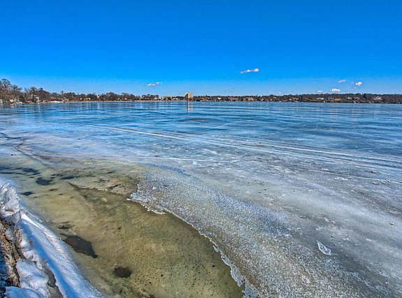 5th image of 1550 Lake Shore Dr