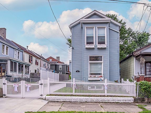 3rd image of 310 Berry St