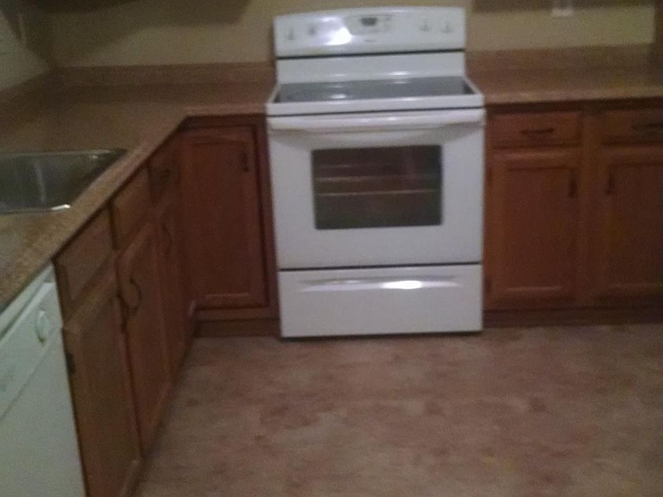 1st image of 1551 Iris Ct