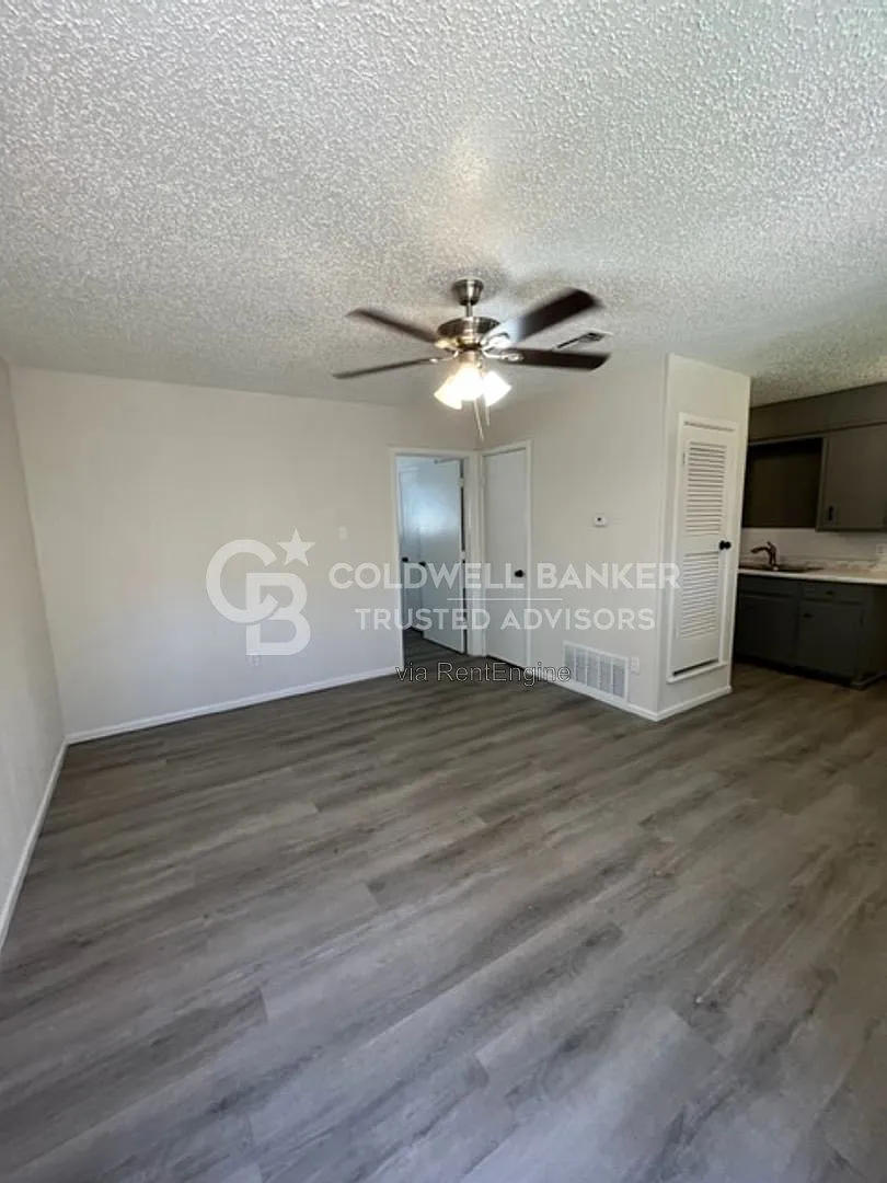 1 bed, 1.0 bath, $785 — Photo 3