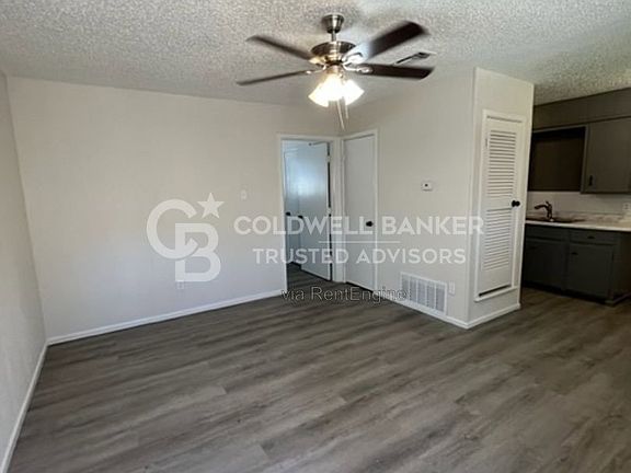 3rd image of 1103 52nd St Unit D