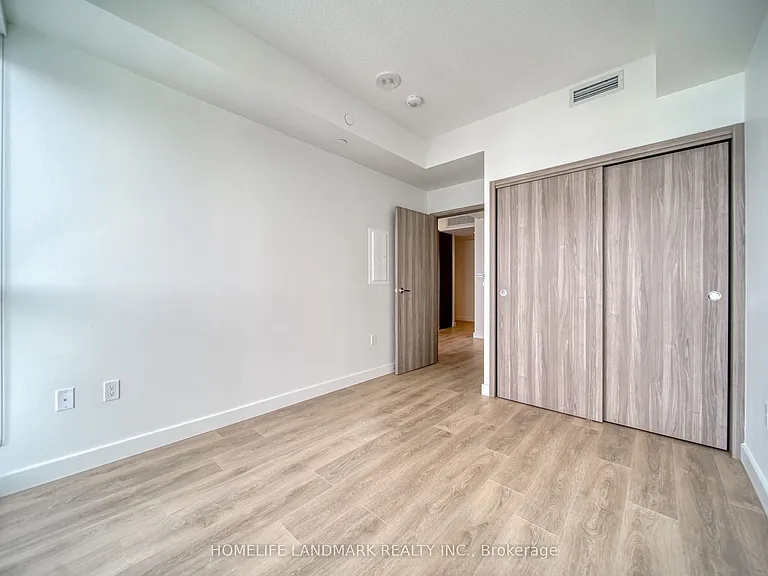 85 McMahon Dr #2809 — Photo 26