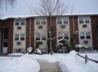 31 Sterry St APT 2, Pawtucket, RI 02860
