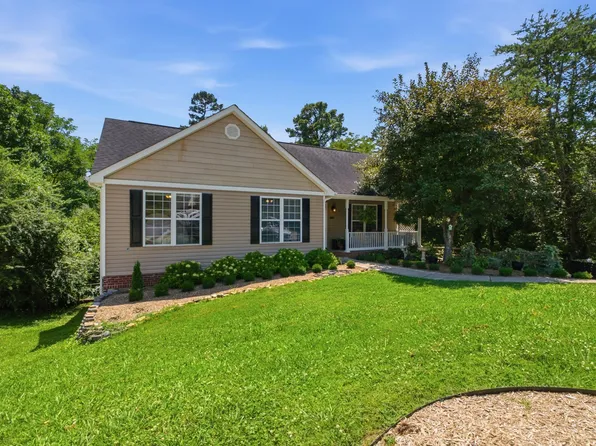 302 Celestial Ln, Hixson, TN 37343