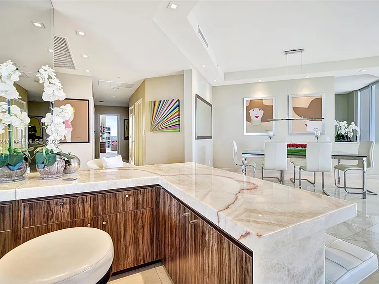21200 Point Pl #Penthouse 2804 — Photo 13