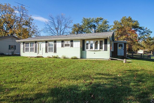 1st image of 1054 Ash Dr