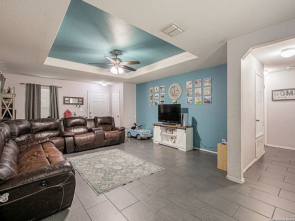 5th image of 10938 LIVEWATER TRL