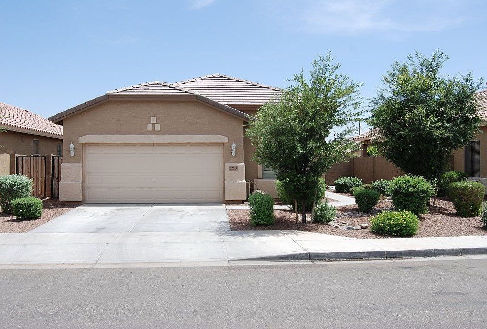 COMFORTABLE FAMILY HOME