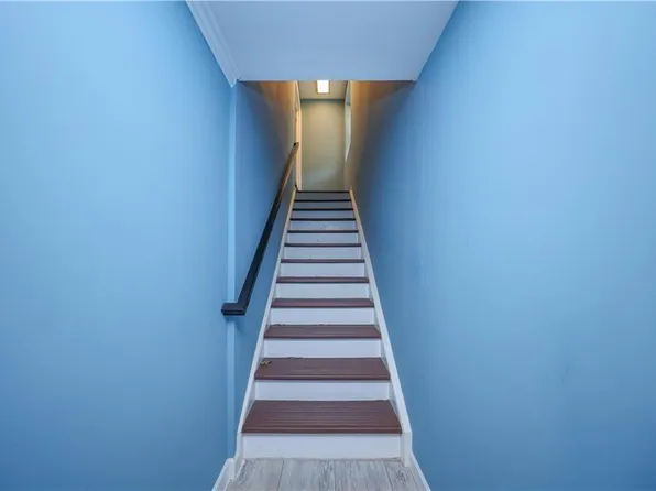 2492 Gerritsen Avenue image 19 of 29