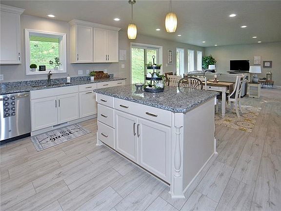 5th image of 1168 Weber Ct