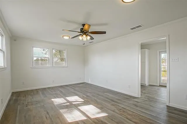 2 bed, 1.0 bath, 950 sqft, $2,000 — Photo 4
