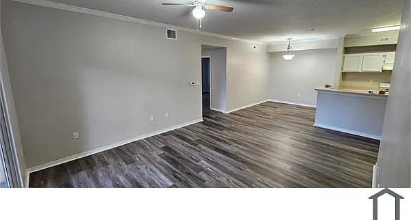 5608 Pinnacle Heights Cir #201 — Photo 2