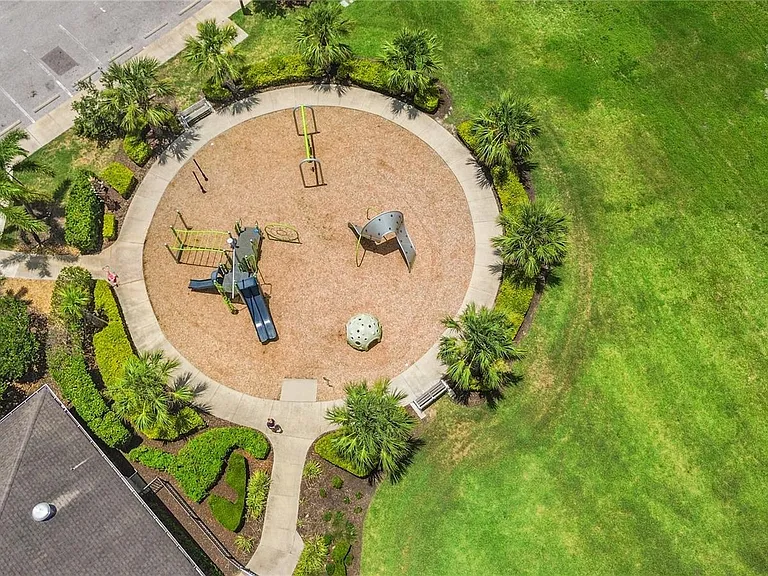 3908 Mossy Limb Ct — Photo 31