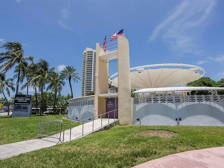 7326 Collins Ave #108 — Photo 29
