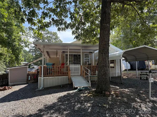 108/110 Cherokee Trl, Mount Gilead, NC 27306