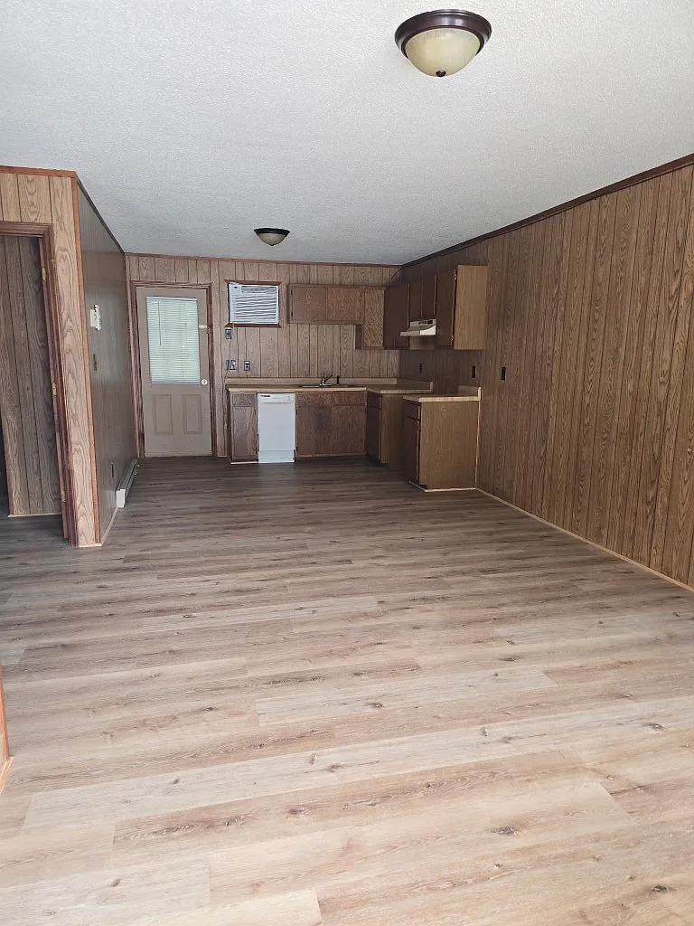2 bed, $795 — Photo 3