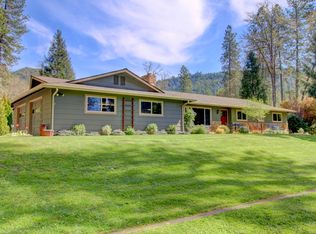 82 Hidden Valley Ln, Rogue River, OR 97537