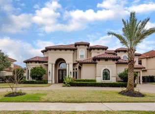 13 Miramar Heights Cir, Sugar Land, TX 77479