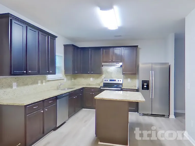 121 Southwind Cir — Photo 4
