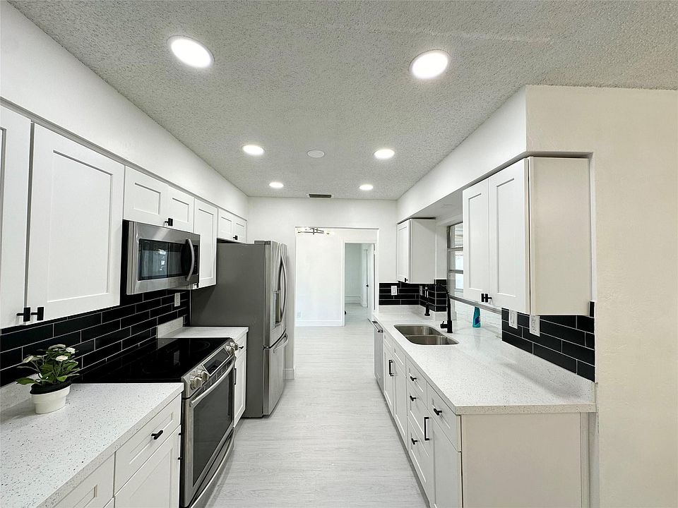 1st image of 7513 NW 70th Avenue