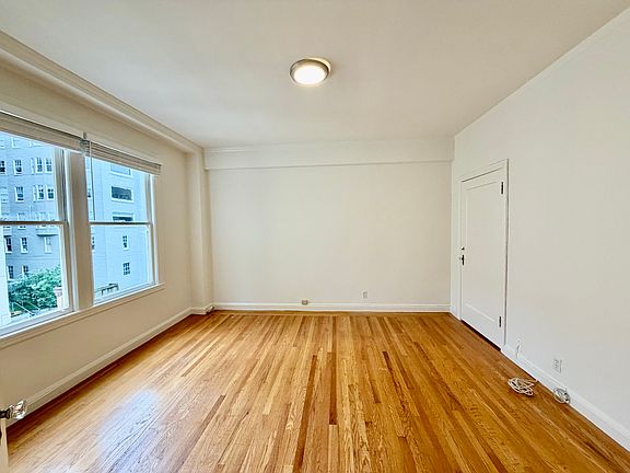 3rd image of 1955 Broadway APT 601