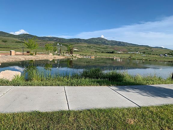 Garden City Pond