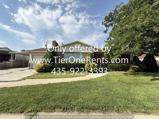 4 bed, 3.0 bath, 1348 sqft, $2,395 — Photo 1