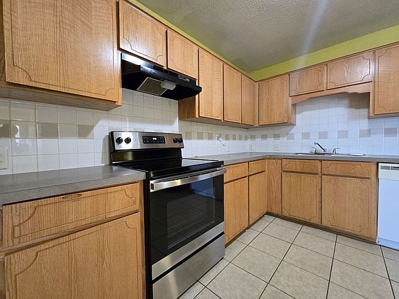 5th image of 603 E Avenue G #A/b