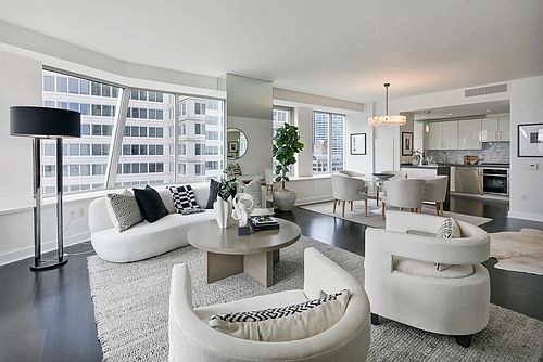 5th image of 188 Minna St APT 27