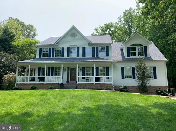 8312 Windemere Dr, Pasadena, MD 21122