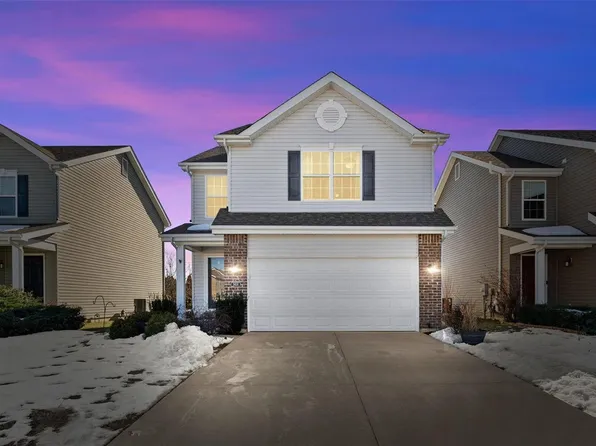 3408 Charlestowne Crossing Dr, Saint Charles, MO 63301