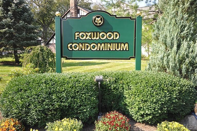 1st image of 5-5 Foxwood Dr