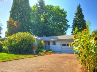 995 N Knights Bridge Rd, Canby, OR 97013