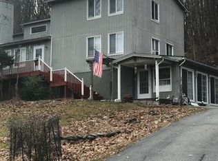 69 Downing Rd, Pleasant Valley, NY 12569