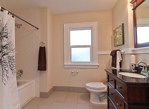 4th image of 2716 Harvard Ave E