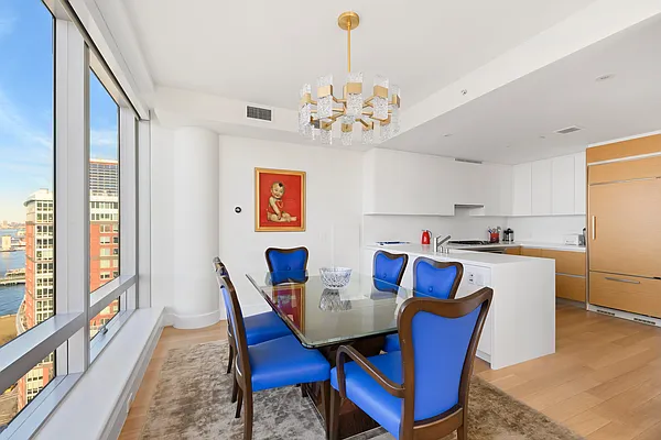 Rented by R New York | media 31