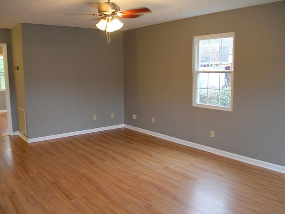 2nd image of 1814 Bradshaw Garden Rd