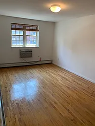 Rented by Marc Alloul, LREB