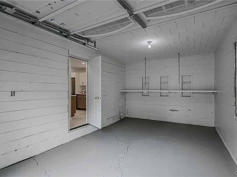 8 Terrace Hill Dr — Photo 50