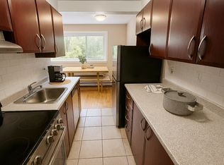 Arbor Village - 1196 Shillington, Ottawa, ON K1Z 8L4