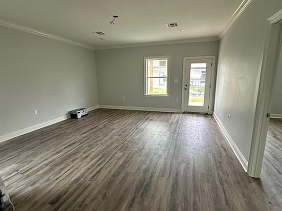 2nd image of 304 Toledano Dr