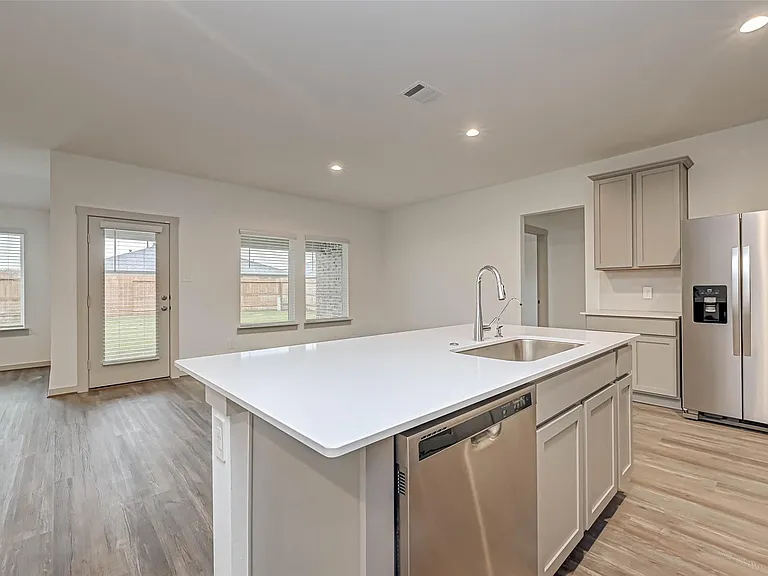 3418 Lake Landing Ln — Photo 23
