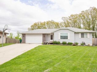 725 E Jesse Ct, Tea, SD 57064