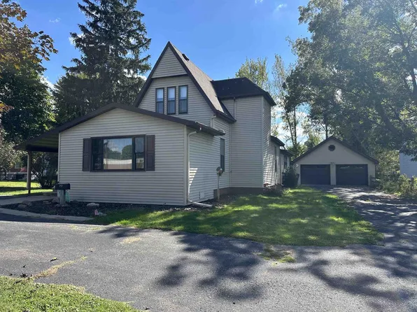 190 East IOLA STREET, Iola, WI 54945