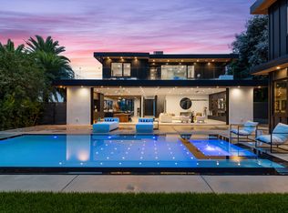 9031 Alto Cedro Dr, Beverly Hills, CA 90210