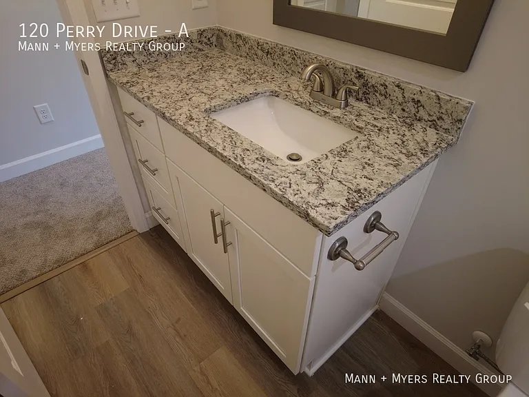 120 Perry Dr #A — Photo 31
